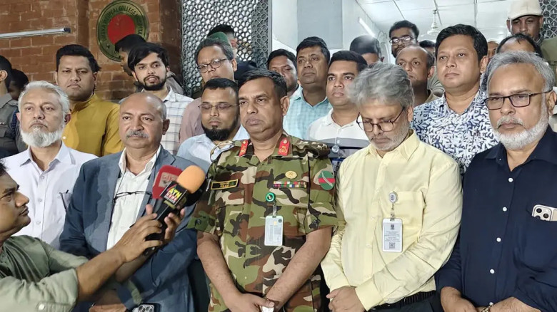 ঢাকা মেডিকেলে মারামারি : ৬ সদস্যের তদন্ত কমিটি গঠন, জরুরি বি